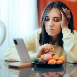 ¿Estresado? Los mejores y peores alimentos para comer